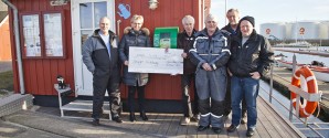 Hjertestarter opsat ved Jollehavnen