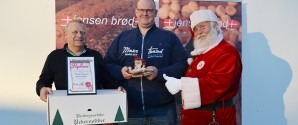 Lokal julemand uddelte diplom for verdens bedste pebernødder