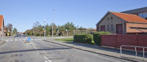 Gelænderet ved Skagen Skole væk