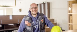 Hvornår åbner du Theis?