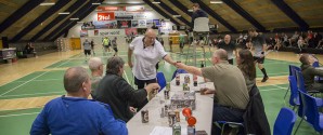 Hyggelig eftermiddag i badmintonens tegn