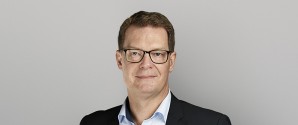 Lokal bankdirektør fylder rundt