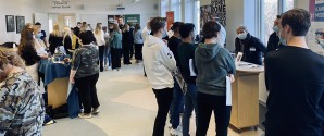 Virksomheder og handelsskolens elever mødes på jobmesse