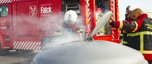 Brand på Grenens parkeringsplads