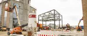 Maskinrummet: Nu forbindes bygningerne