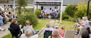 Trio 9990 fejrer første albumudgivelse med fest i baghaven