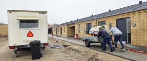 Nøglerne er udleveret: Nu flytter beboerne ind i Gårdhusene