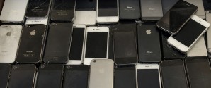 Danskerne gemmer stadig tusindvis af iPhones i skuffen …