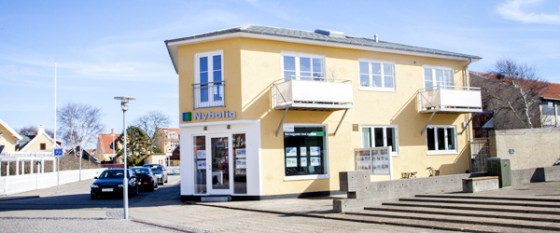 Sådan holder du fugten fra døren