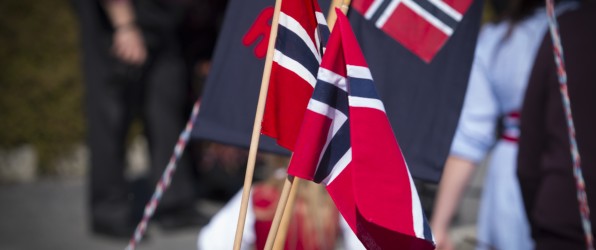 Udvalg rejser til Larvik for at markere 80 års venskab
