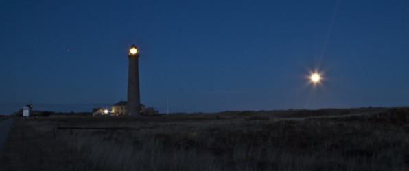 Ny udstilling i Skagen undersøger kapital, turisme og begær