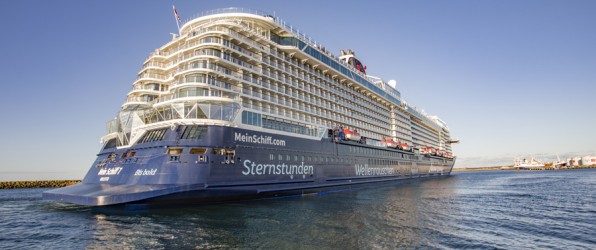 Sol over Skagen da Mein Schiff 7 ankom med tusindvis af gæster
