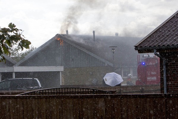 Lyn slog ned i hus på Koralbanke