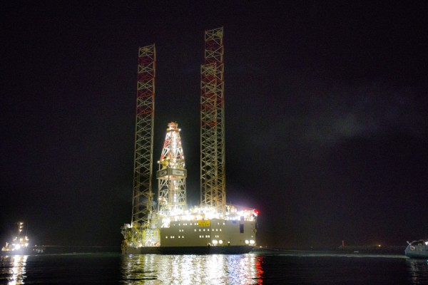 Skadet boreplatform er kommet til Skagen
