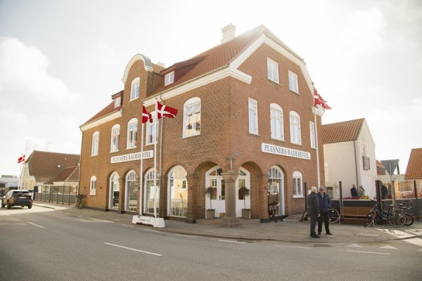 Plesners Badehotel slog dørene op