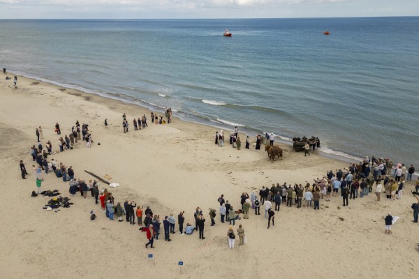 Historiens vingesus blæste ind over Sønderstrand