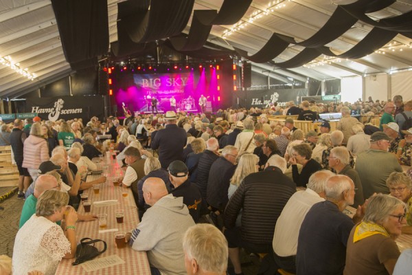 Tyvstartsfest på havnen