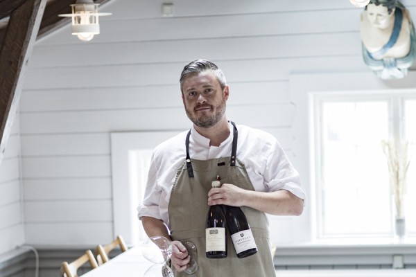 Skål weekenden i gang med Fredagsvin på Pakhuset