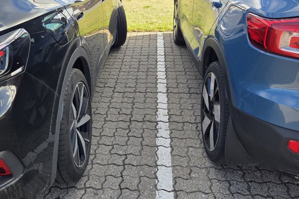 Nu kan du slippe for ”skjult” gebyr, når du parkerer bilen