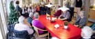 Børnehavebørn synger for deres venner