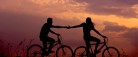 Romantisk cykeltur med picnickurv