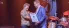 Poul Krebs modtager pris til Skagen Festival Sessions