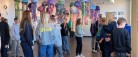 Kunst og fællesskab mødes i ny udstilling: Under havets overflade