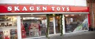 Dagens Kalenderlåge – Vi pynter juletræ hos Skagen Toys