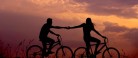 Romantisk cykeltur med picnickurv