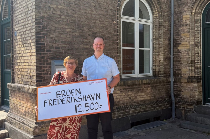 Beierholm donerer 12.500 kroner til BROEN Frederikshavn
