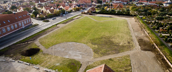 Fra Skolemark til bypark med sansehave og petanquebane Fra Skolemark til bypark med sansehave og petanquebane