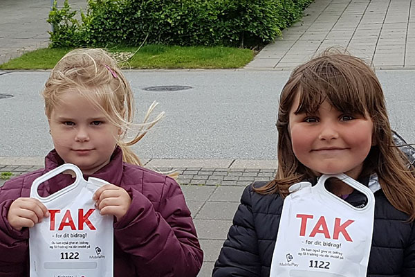 Cecilie og Malou var sammen med Henrik Nilson rundt ved 175 husstande i Nordbyen. De fik samlet ca 2300 kr ind. Sidste års rekordår blev tangeret