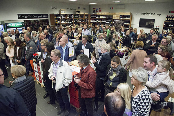 Modeshow i efterårsferien 2017 Holte Vinlager gentager succesen