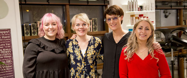 Sarah Nielsen, Louise Madsen, Lisa MĂžller og Ida Flyvholm udgĂžr i dag teamet i Hair For You. Det var en god beslutning